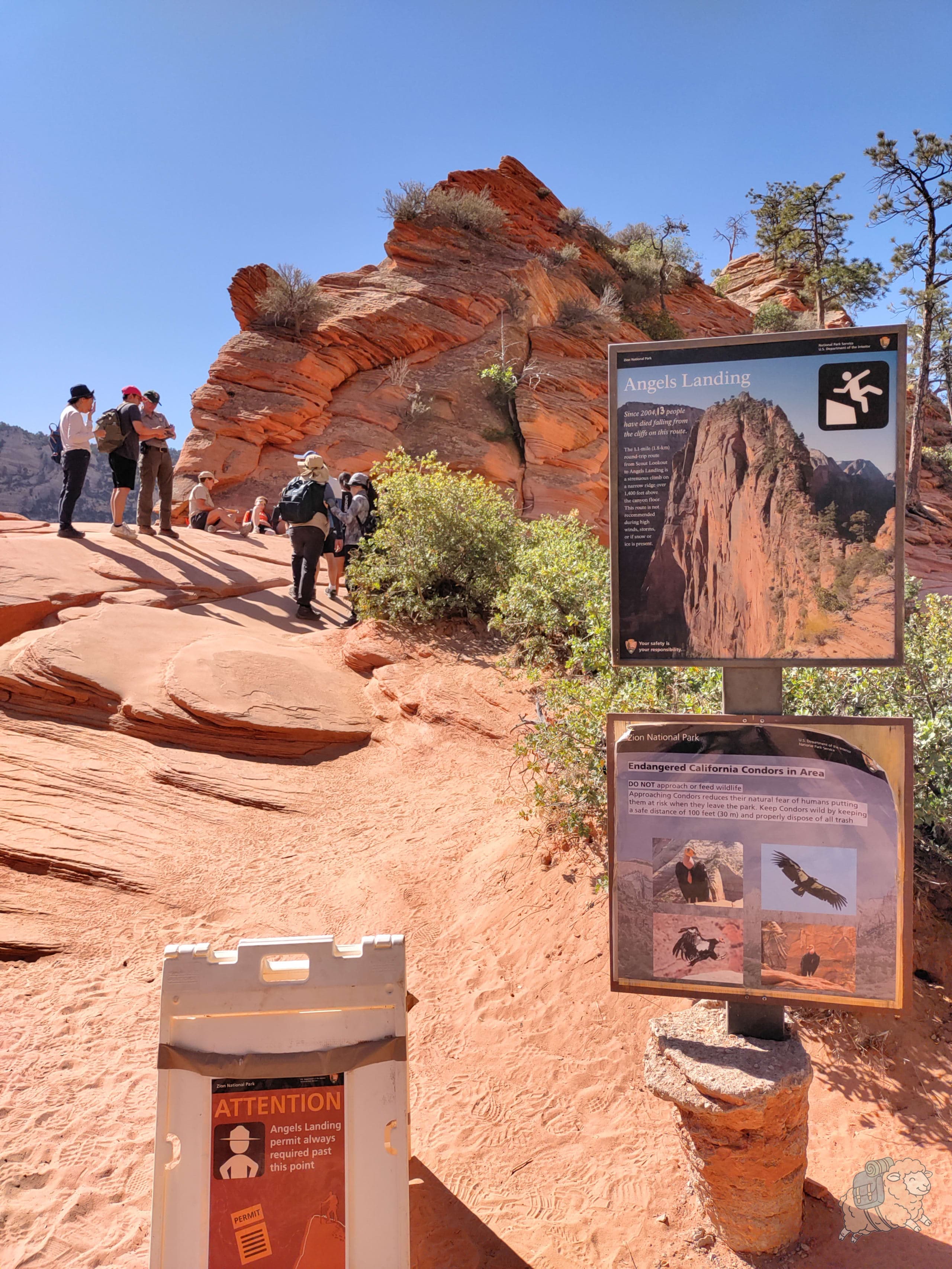 錫安國家公園 Angels Landing - Scout Lookout旁,正式準備進入天使之巔的起點。這邊會有工作人員檢查許可證permit,然後放行。
