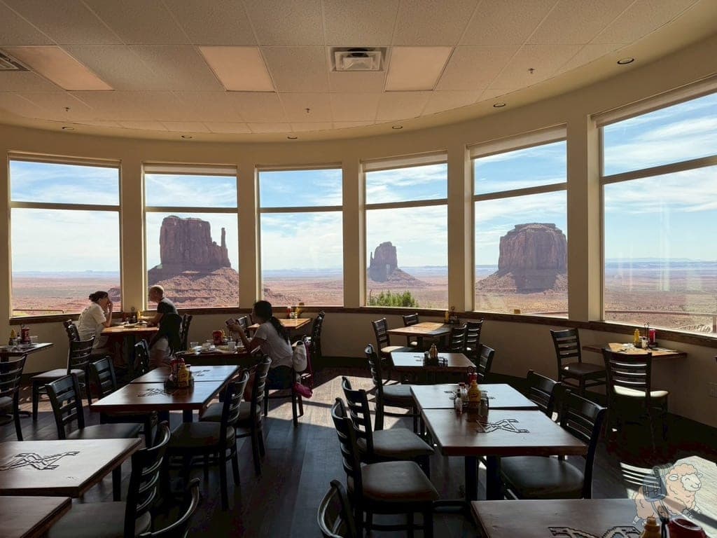 紀念碑谷 Monument Valley: The View Hotel 飯店早餐餐廳,這個景真的沒話說