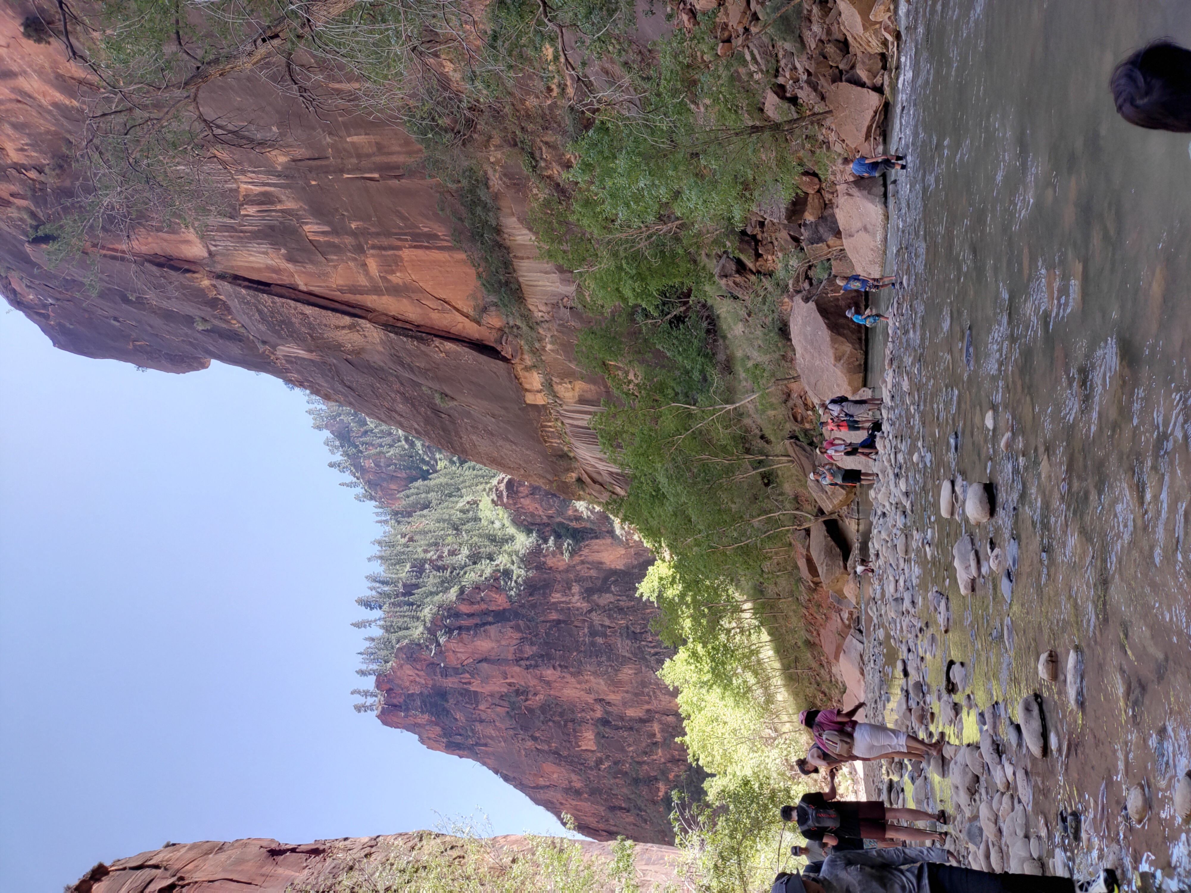 The Narrows入水點!一開始水還很淺,會隨著越來越往上游,逐漸變深。